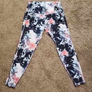 Old Navy Active Leggings